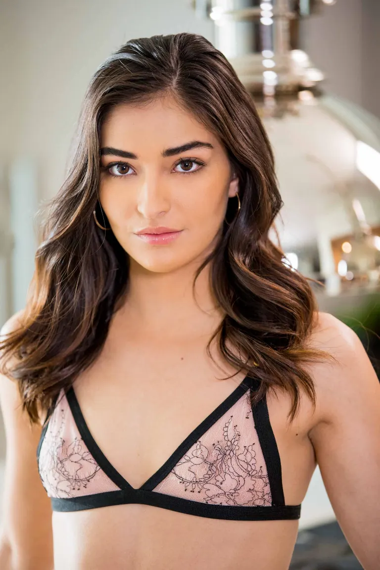 Emily Willis in 'Sweet Payback'