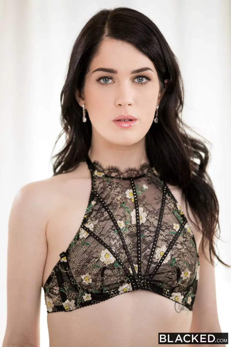 Evelyn Claire in 'Room For One More'